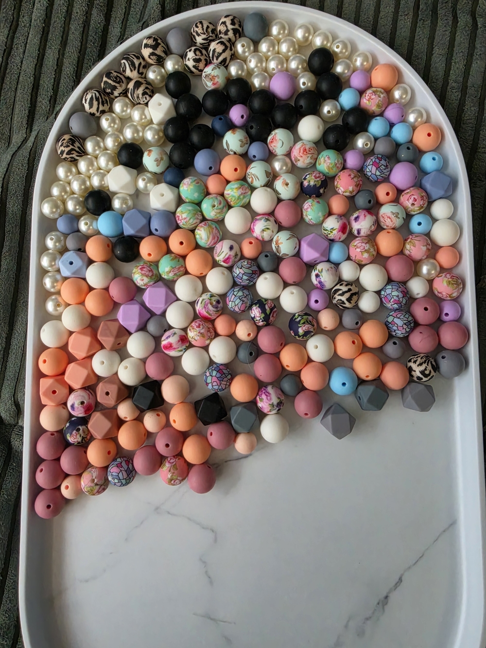 Assorted Silicone And Plastic Pearl Beads